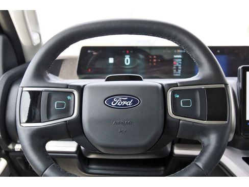 Certified 2025 Ford Expedition Max Active image 17