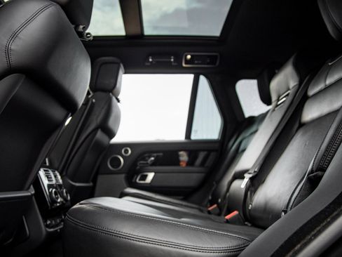 Used 2022 Land Rover Range Rover Westminster Edition image 32