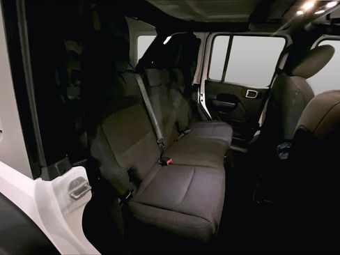 Used 2019 Jeep Wrangler Unlimited Sport S AWD/4WD image 18