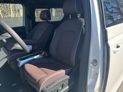 New 2025 Volkswagen ID. Buzz Pro S image 31