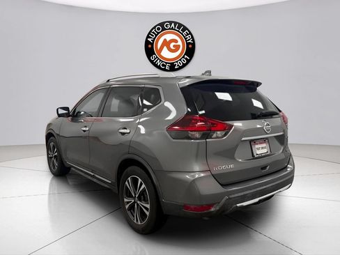 Used 2018 Nissan Rogue SL FWD image 5