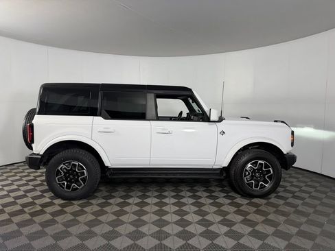 Used 2025 Ford Bronco Outer Banks AWD/4WD image 6