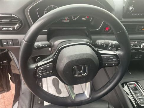 Certified 2025 Honda Pilot EX-L image 11