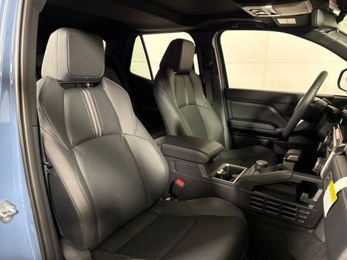 New 2025 Toyota 4Runner Limited image 12