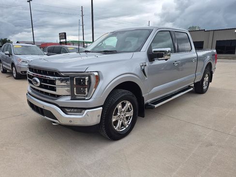 Used 2022 Ford F150 Lariat w/ Equipment Group 502A High AWD/4WD image 2