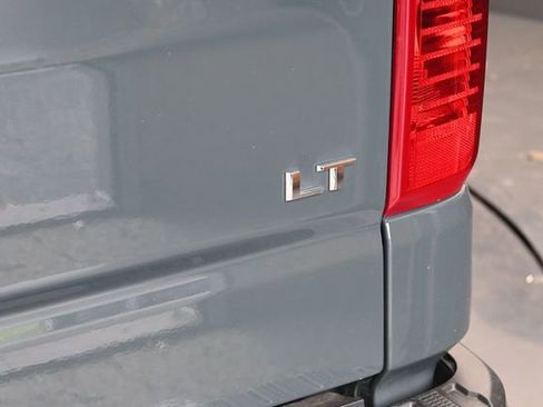 Used 2025 Chevrolet Silverado 1500 LT AWD/4WD image 13