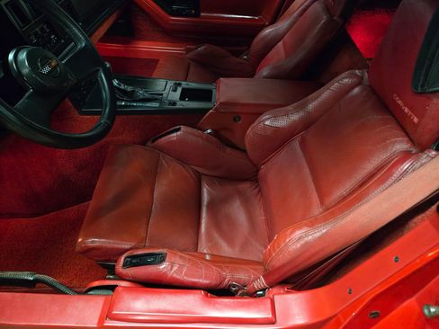 Used 1987 Chevrolet Corvette Convertible image 13