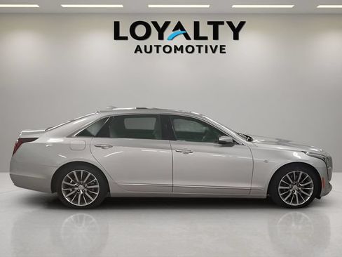 Used 2018 Cadillac CT6 Luxury AWD/4WD image 6