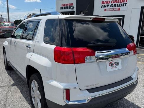 Used 2017 GMC Terrain SLT FWD image 8