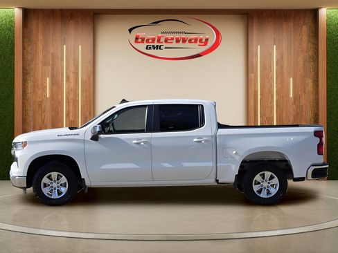 Used 2023 Chevrolet Silverado 1500 LT RWD image 4