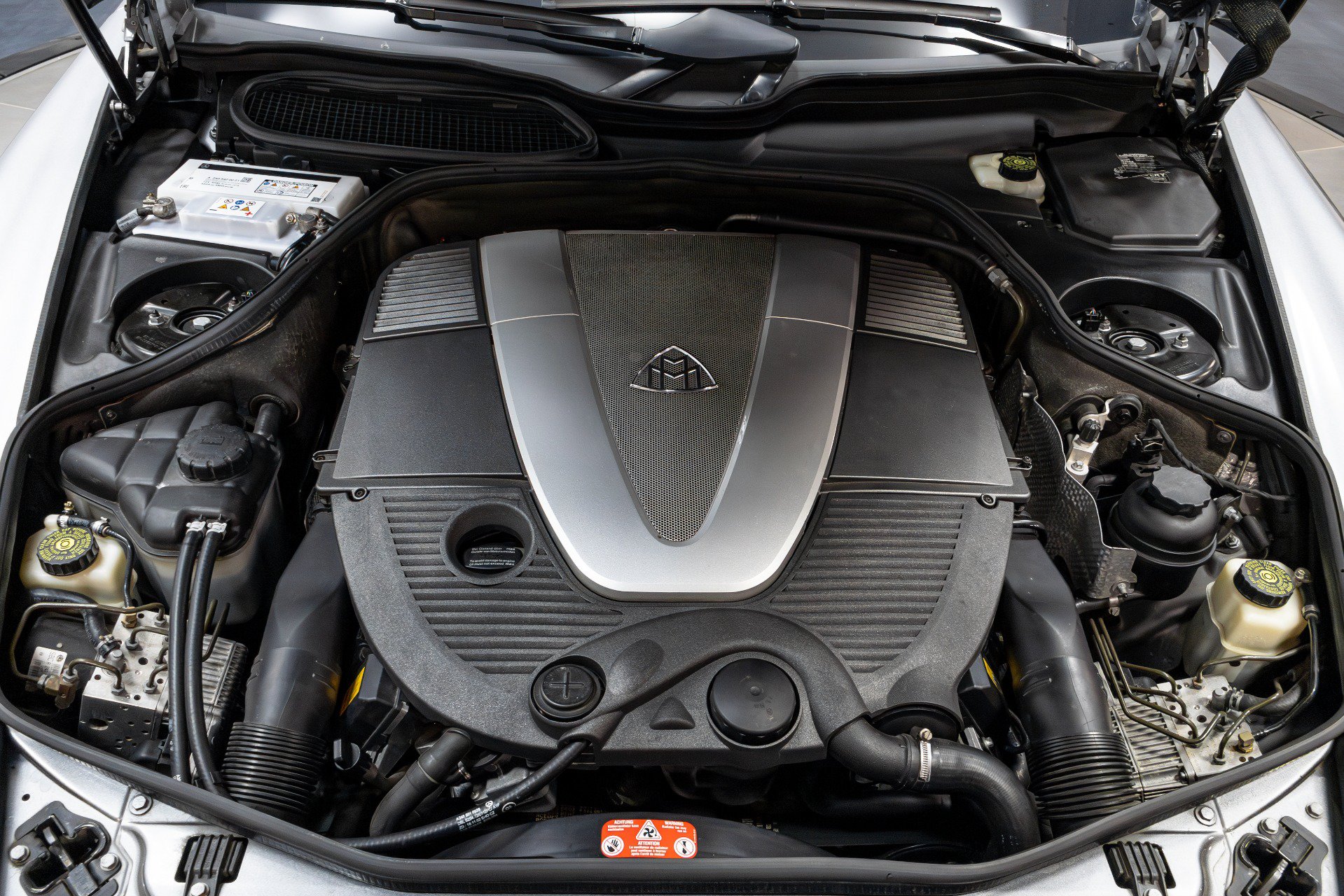 Used 2004 Maybach 57 RWD image 54