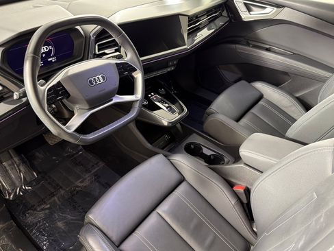 Used 2023 Audi Q4 e-tron Premium Plus w/ Premium Plus AWD/4WD image 9