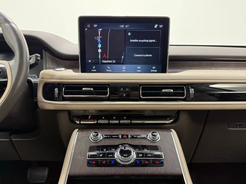 Used 2023 Lincoln Aviator Reserve w/ Equipment Group 201A image 27