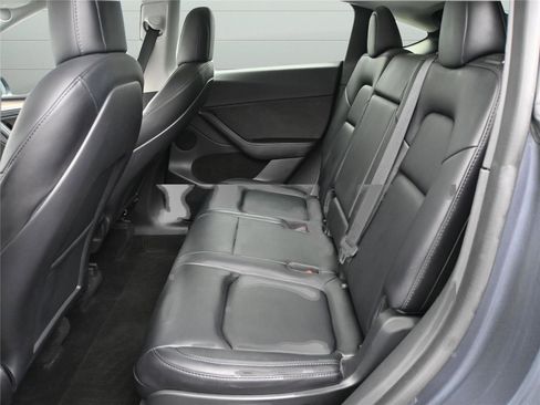 Used 2023 Tesla Model Y Long Range image 8