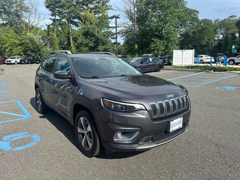 Used 2019 Jeep Cherokee Limited AWD/4WD image 10