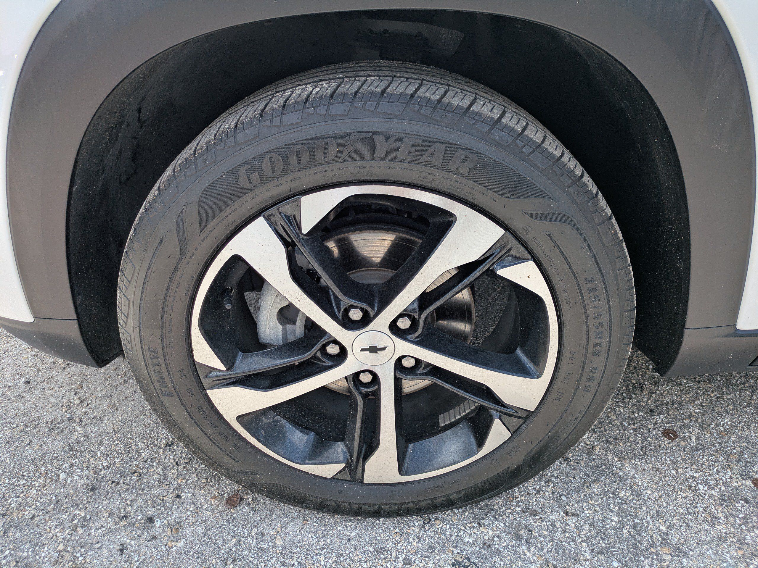 Used 2024 Chevrolet Trax RS w/ Driver Confidence Package FWD image 11