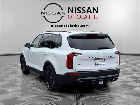 Used 2022 Kia Telluride SX w/ SX Prestige Package AWD/4WD image 3