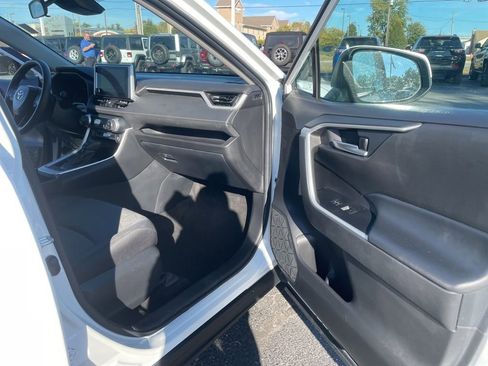 Used 2023 Toyota RAV4 XLE image 36
