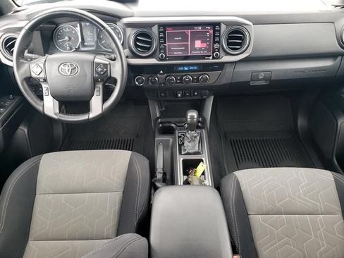 Used 2022 Toyota Tacoma TRD Sport AWD/4WD image 14