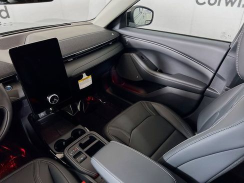 New 2026 Ford Mustang Mach-E Premium image 29