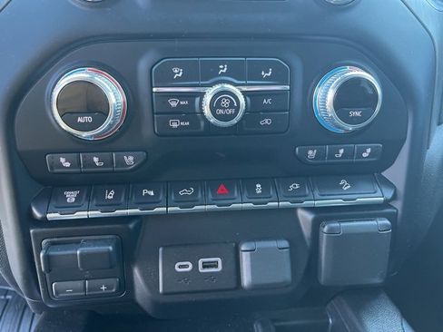 Used 2020 GMC Sierra 2500 Denali w/ Denali Ultimate Package image 13