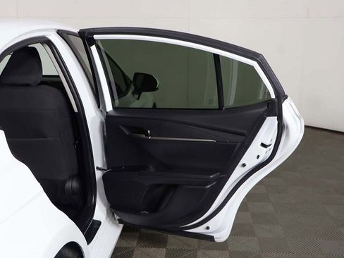 Used 2025 Toyota Camry LE w/ Convenience Package image 19