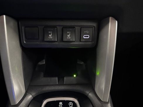 Certified 2024 Toyota Corolla Cross XLE image 29