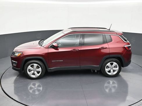 Used 2021 Jeep Compass Latitude FWD image 13