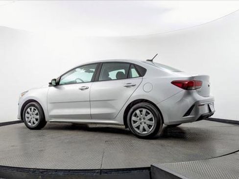 Used 2022 Kia Rio S image 6
