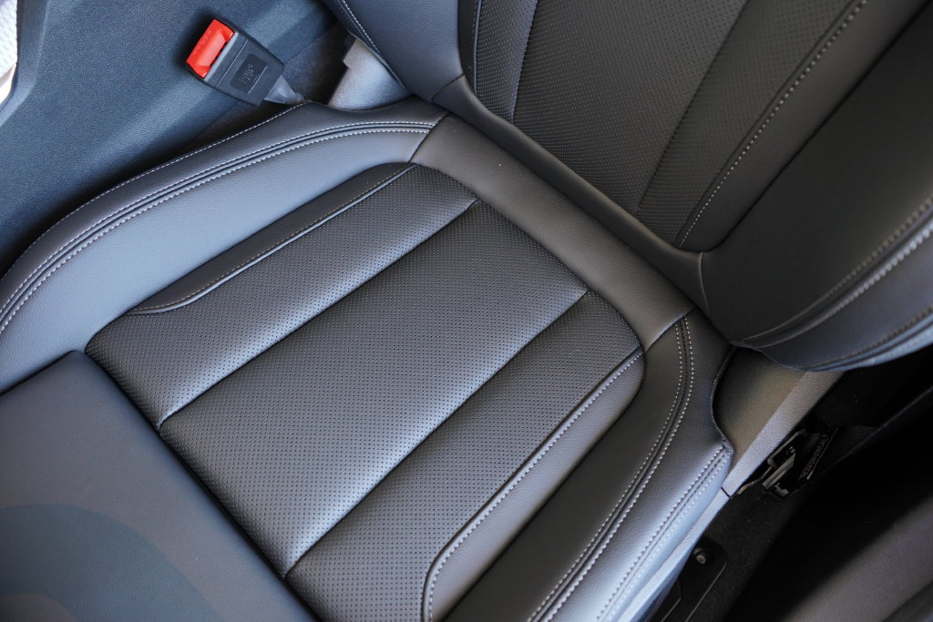 Used 2026 BMW M340i RWD image 12