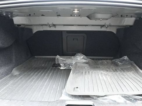 Used 2025 Volvo S60 B5 Plus FWD image 30