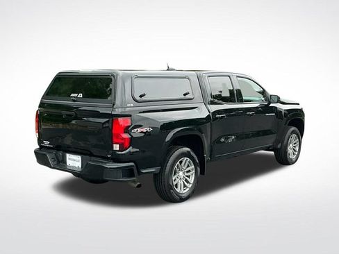 Used 2023 Chevrolet Colorado LT w/ LT Convenience Package II AWD/4WD image 7