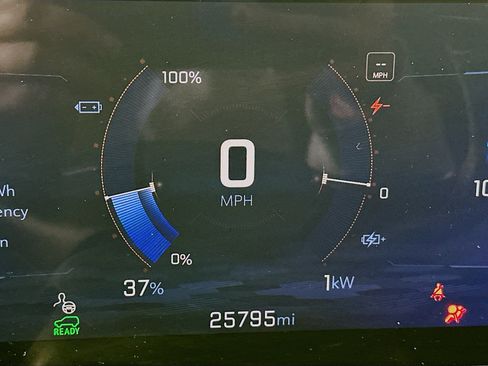 Used 2024 Chevrolet Blazer EV LT AWD/4WD image 18