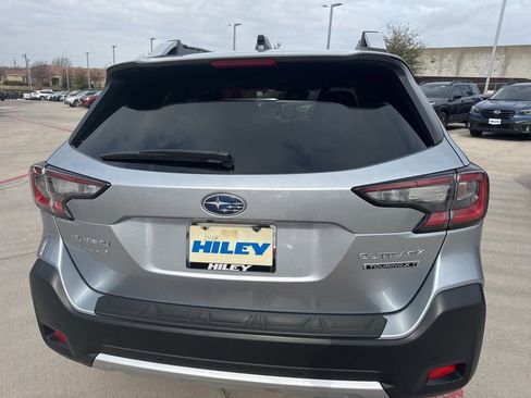 Used 2025 Subaru Outback Touring XT image 5