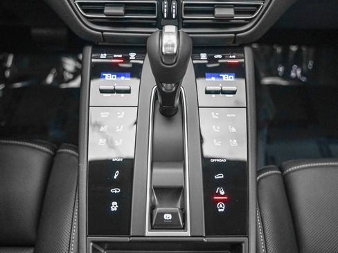 New 2026 Porsche Macan S image 20