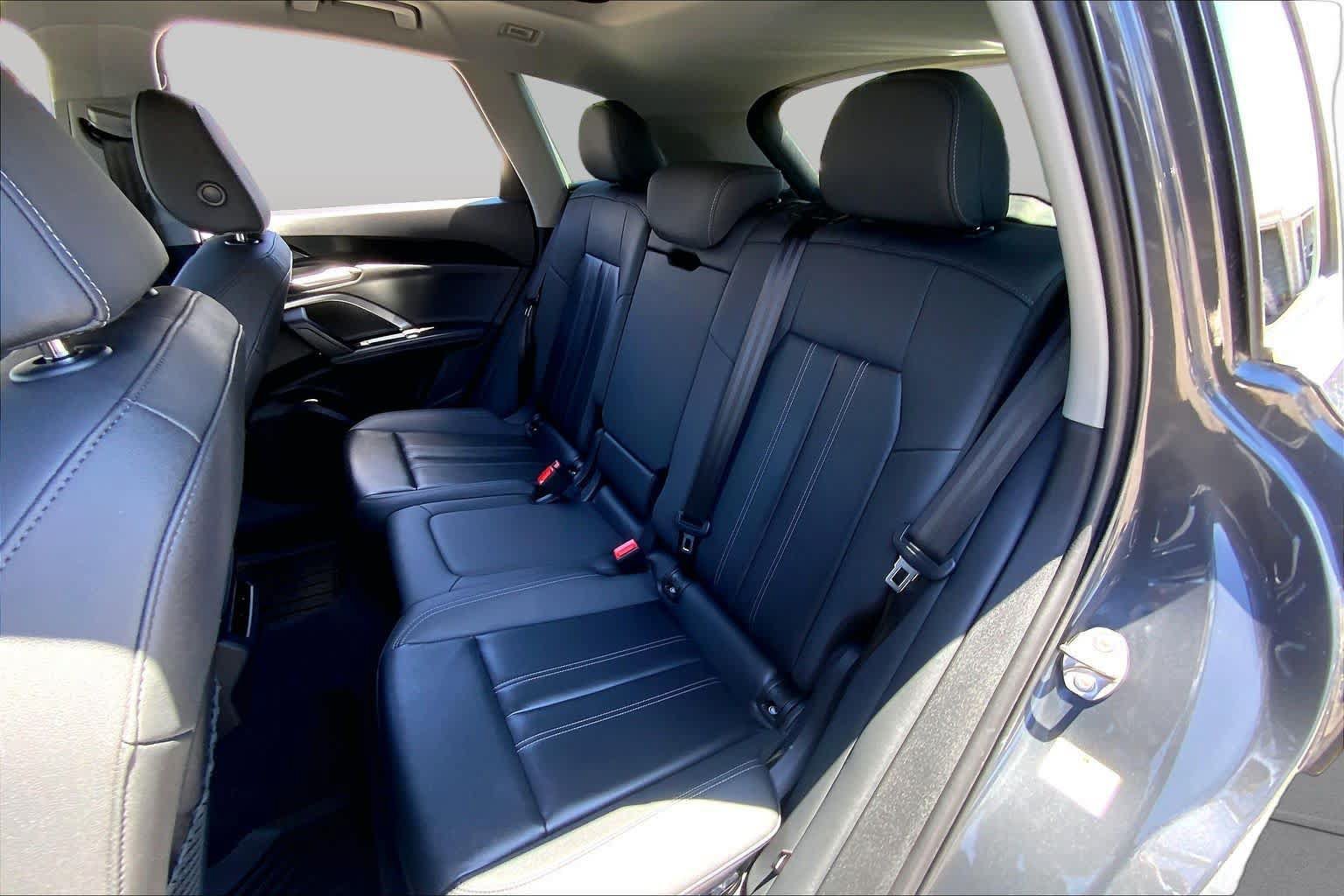 Used 2025 Audi Q5 Premium Plus w/ Premium Plus AWD/4WD image 20