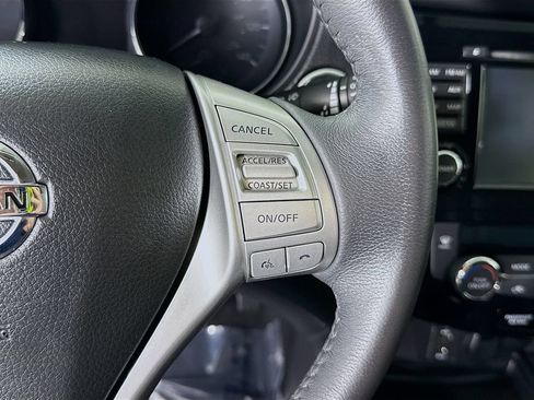 Used 2014 Nissan Rogue SL AWD/4WD image 23