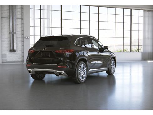 Certified 2023 Mercedes-Benz GLA 250 4MATIC image 11
