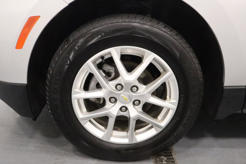 Used 2022 Chevrolet Equinox LS AWD/4WD image 23