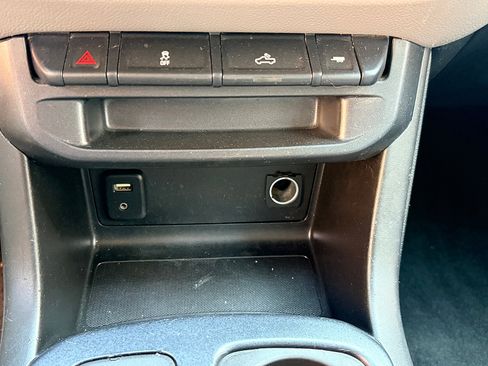 Used 2016 Chevrolet Colorado W/T w/ WT Convenience Package AWD/4WD image 23