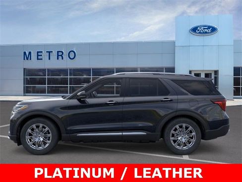 New 2026 Ford Explorer Platinum image 4