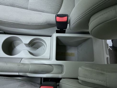 Used 2010 MAZDA MAZDA5 Sport image 23