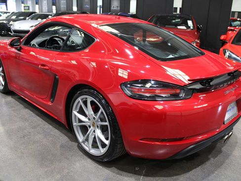 Used 2021 Porsche 718 Cayman S RWD image 9