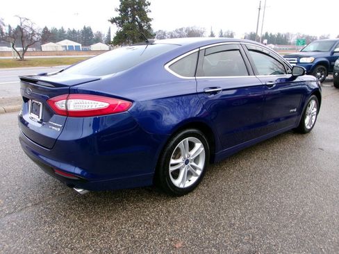 Used 2016 Ford Fusion Titanium image 3