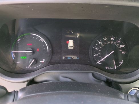 Used 2022 Toyota Sienna XLE image 11