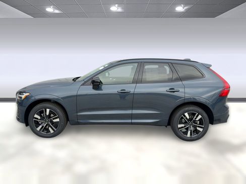 New 2026 Volvo XC60 B5 Plus w/ Climate Package image 2