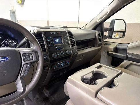 Used 2022 Ford F350 XL w/ Power Equipment Group AWD/4WD image 14