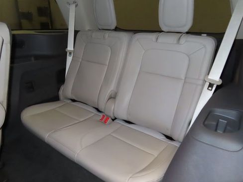 Used 2023 Lincoln Aviator Reserve image 22