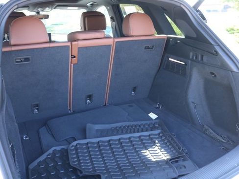 Used 2025 Audi Q5 2.0T Premium Plus image 3