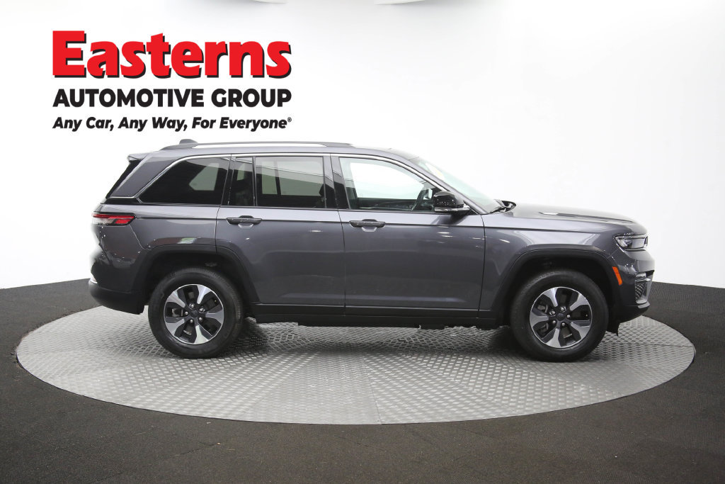 Used 2023 Jeep Grand Cherokee 4WD 4xe image 51